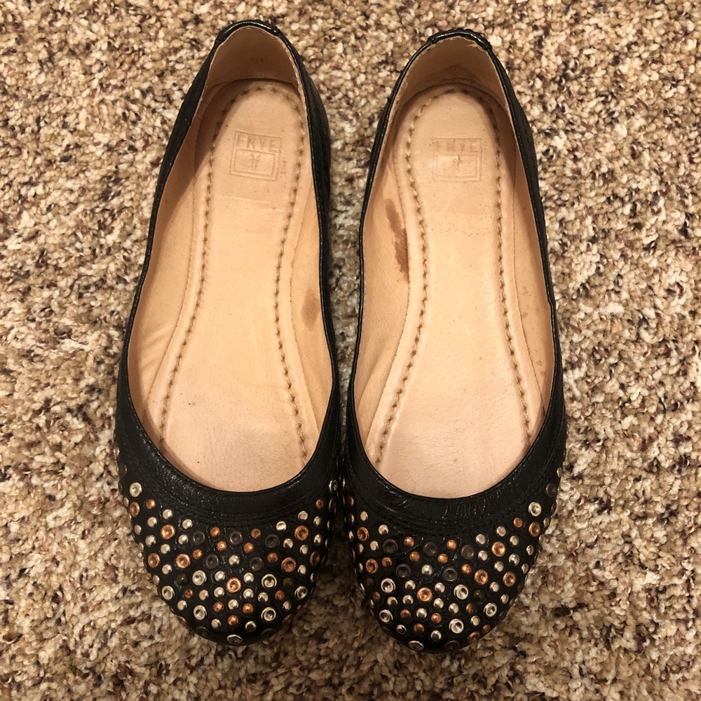 Frye flats